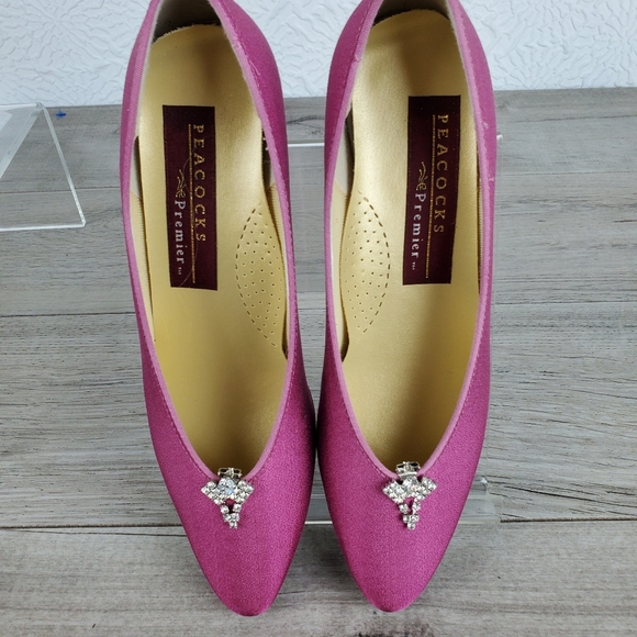 Peacocks premier pink satin heels - Picture 2 of 6